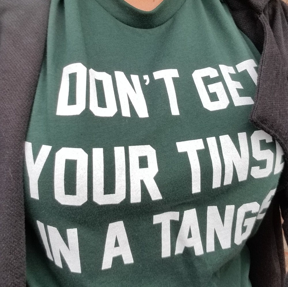 ▫️LAST CHANCE▫️Christmas Tee Tinsel In A Tangle - Picture 3 of 3